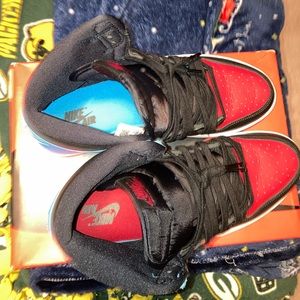 Unc to Chicago Jordan 1